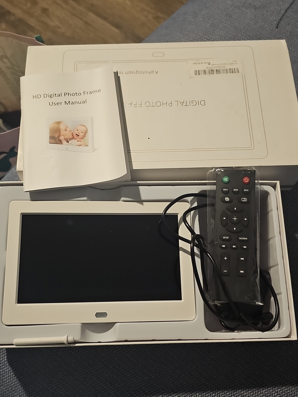 Vintage White Digital Photo Frame with Remote Control Never Used